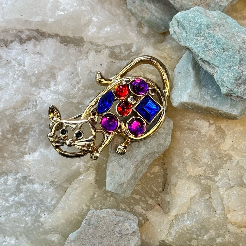 Jeweled Kitty/Cat Brooch Gold Toned